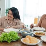 How to Eat Thai Food Like a Local: A Cultural Guide for Travelers